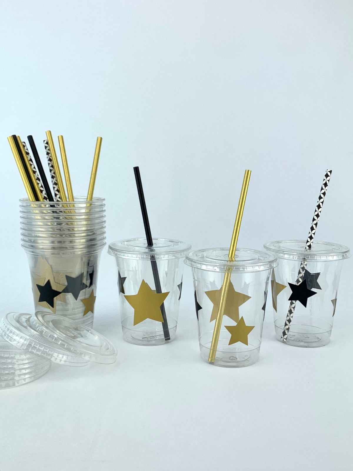 Black &amp; Gold Star Plastic Cups 12ct - Stesha Party