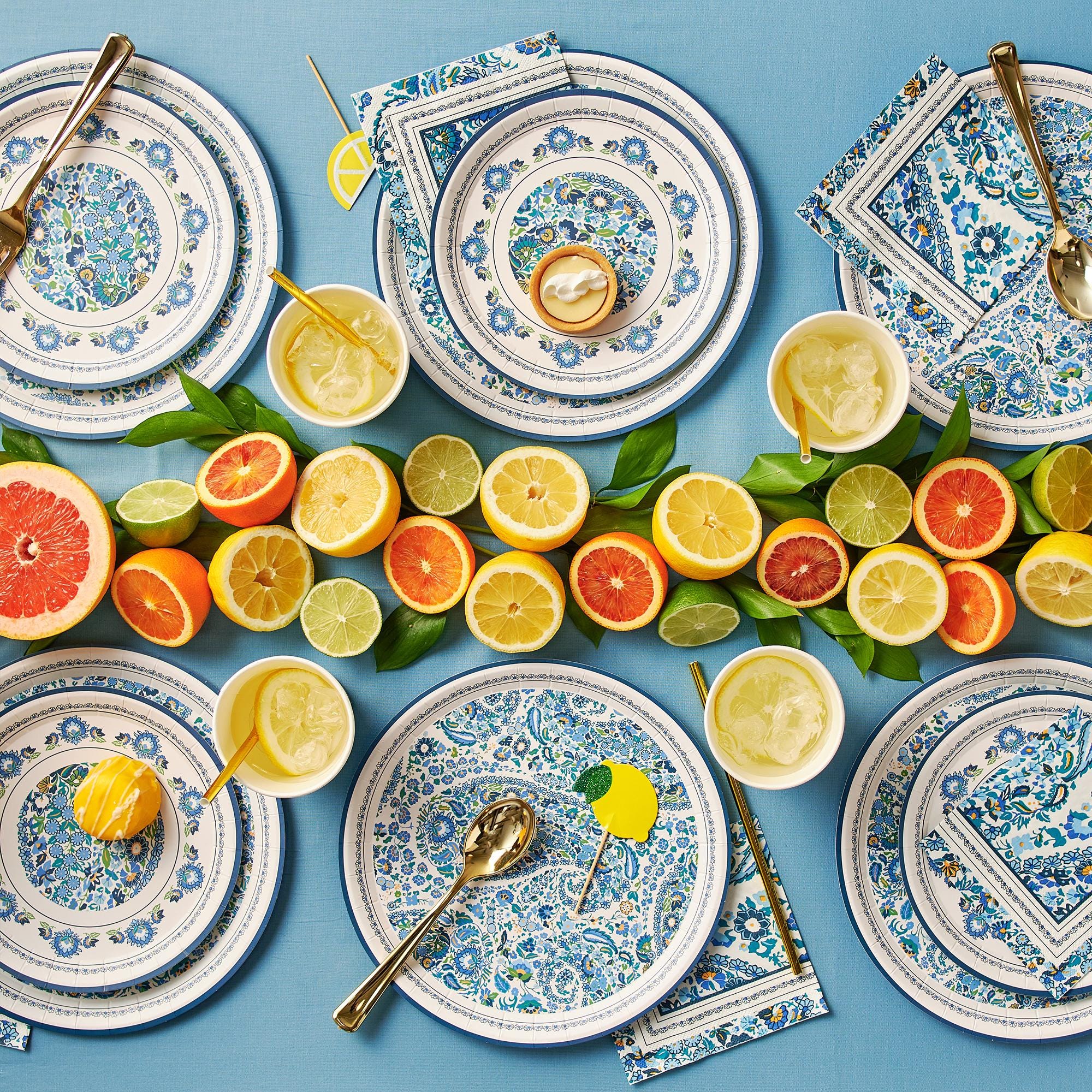 Blue Floral Cake Plates - Stesha Party