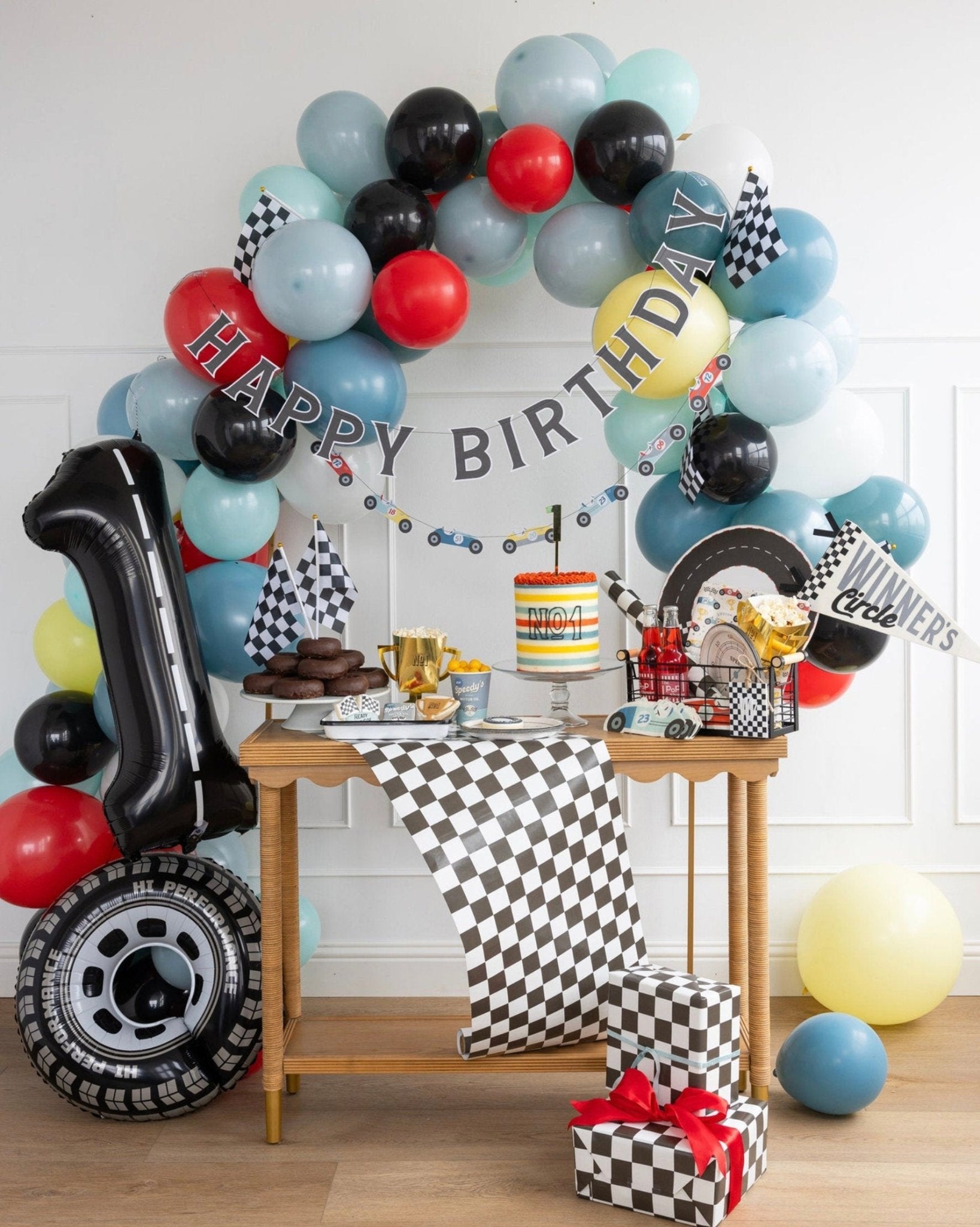 Checkered Flag Party Table Runner - Stesha Party