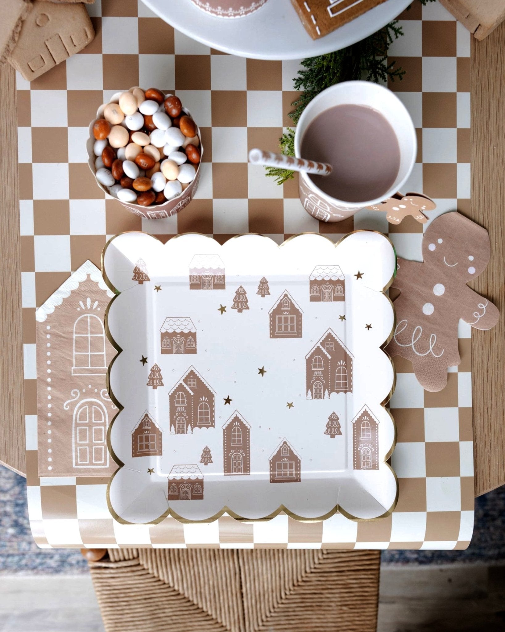 Checkered Gingerbread Table Runner - Stesha Party