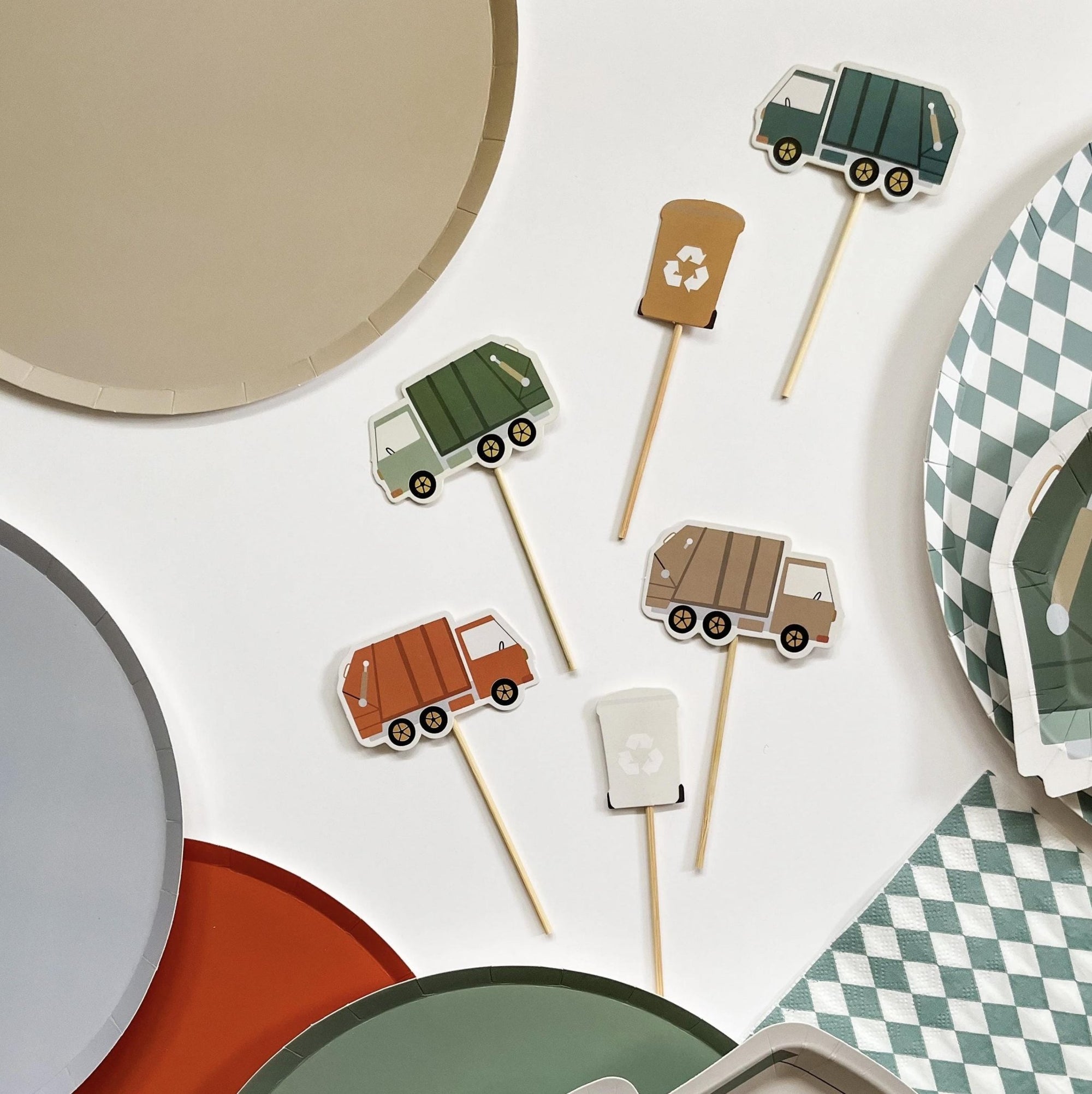 Garbage Party Cake Toppers 8ct - Stesha Party