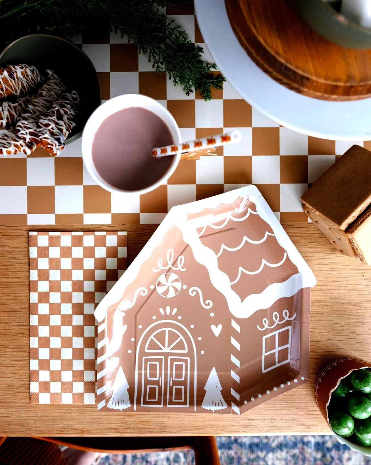 Gingerbread House Plates - Stesha Party