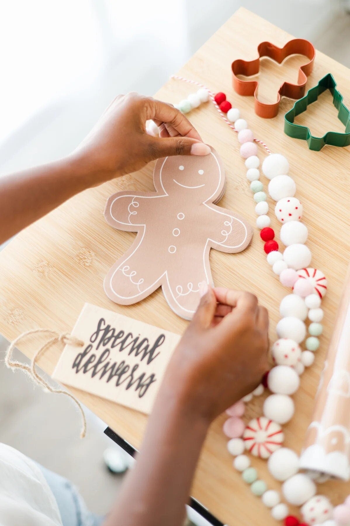 Gingerbread Party Napkins - Stesha Party