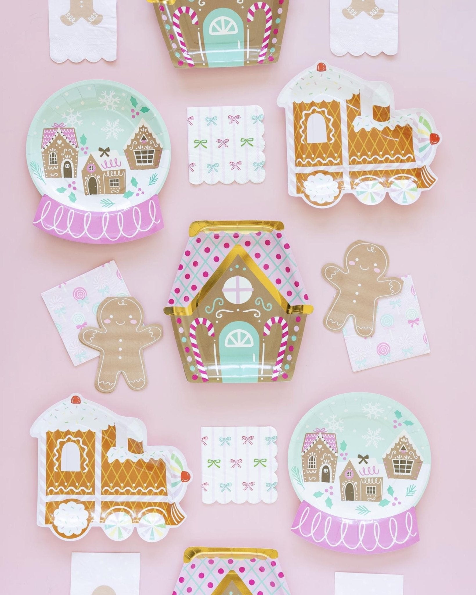 Gingerbread Train Plates - Stesha Party