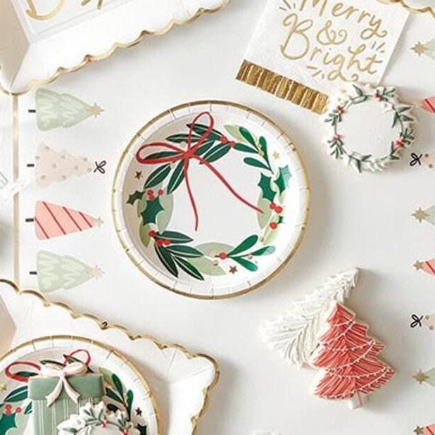 Holiday Wreath Cake Plates - Stesha Party