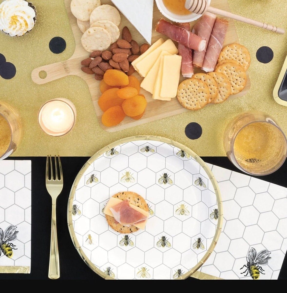 Honeycomb Bee Paper Plates - Stesha Party