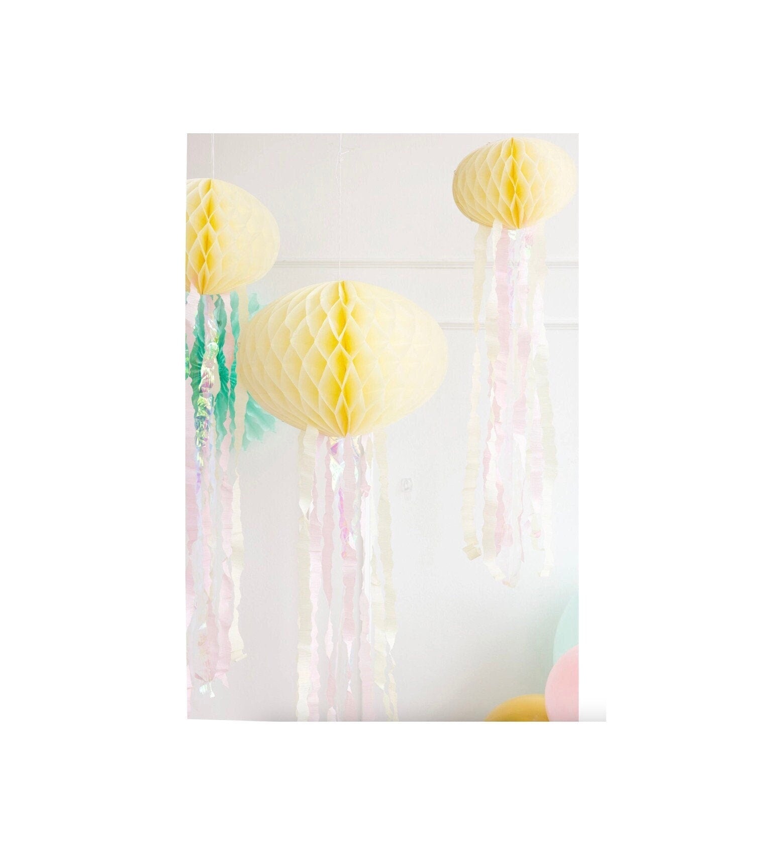 Jellyfish Hanging Decorations 3ct - Stesha Party