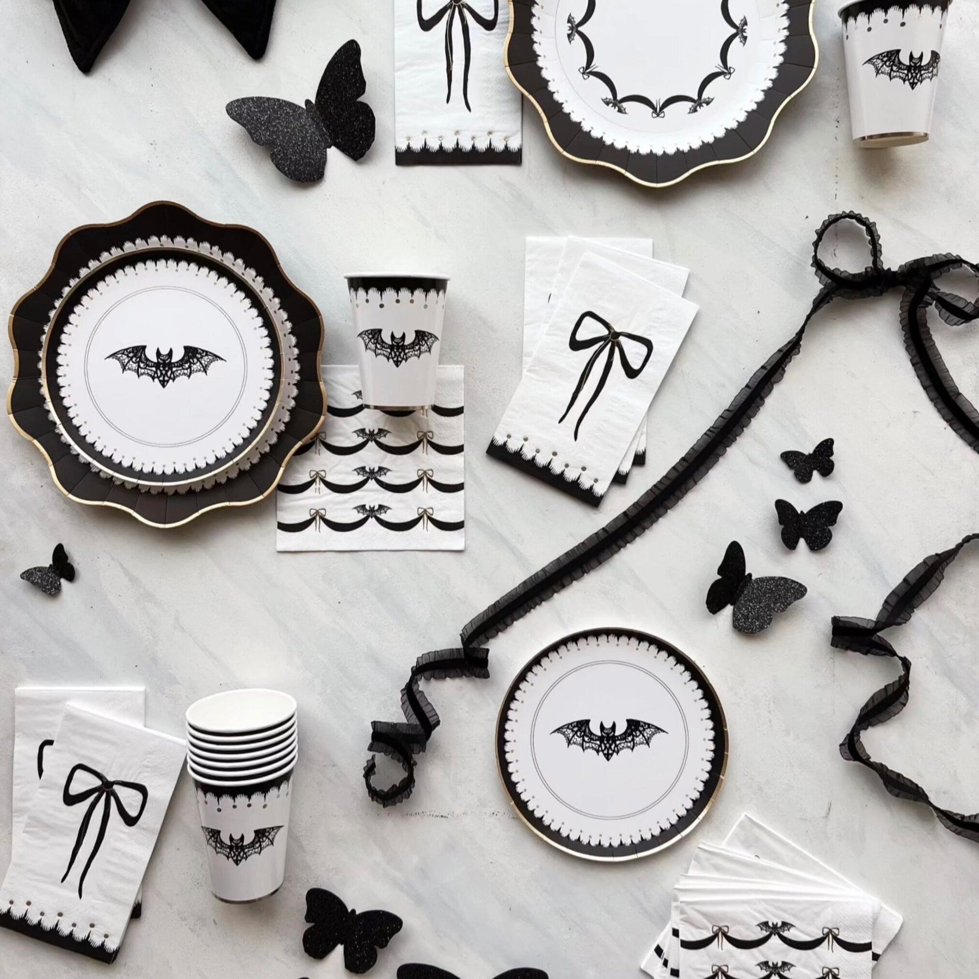 Lacy Bat Halloween Plates - Stesha Party