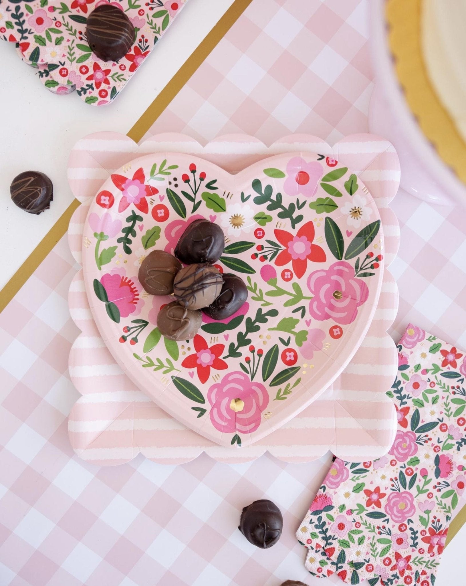 Pink Floral Heart Plates - Stesha Party