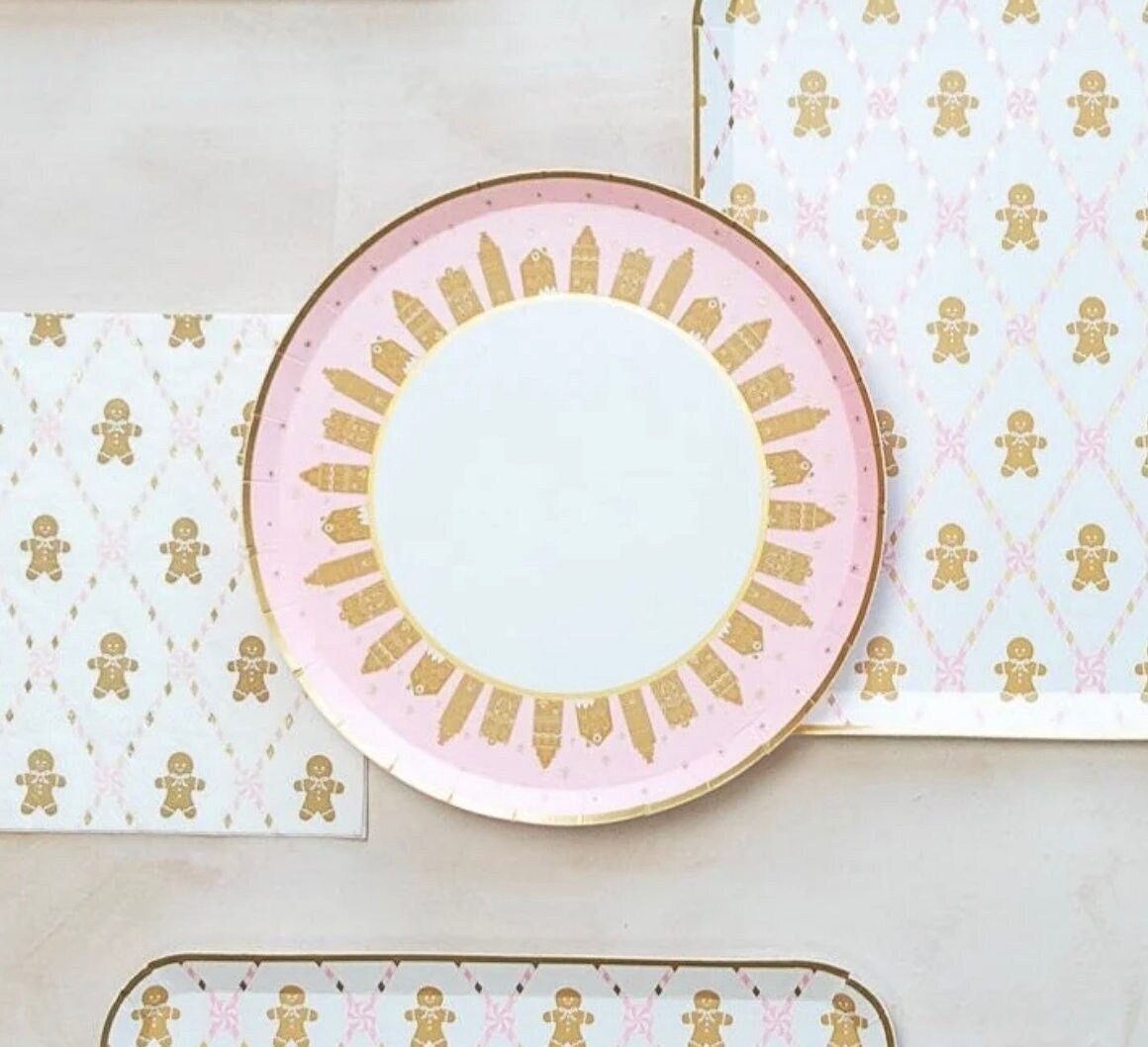 Pink Gingerbread Cake Plates - Stesha Party