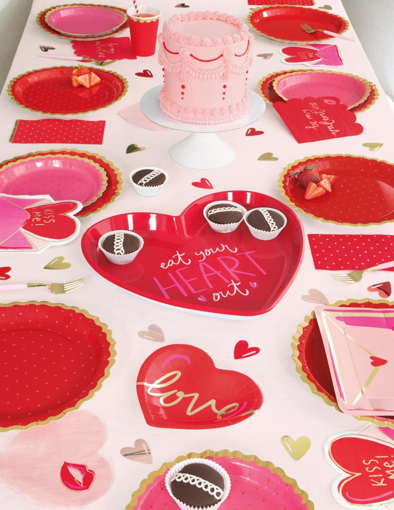 Red & Gold Party Cups - Stesha Party