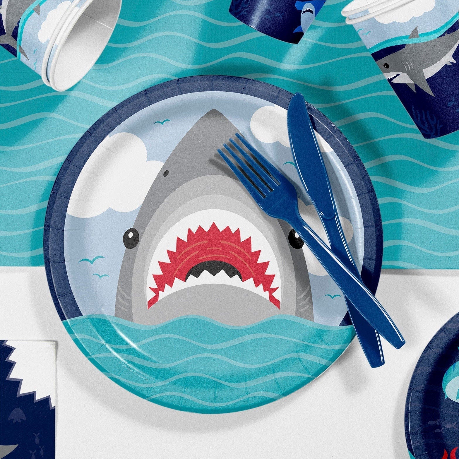 9" Shark Plates - Stesha Party