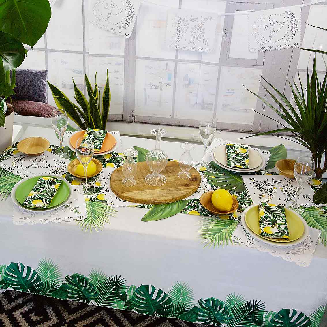 Palm Leaf Party Tablecloth - Stesha Party