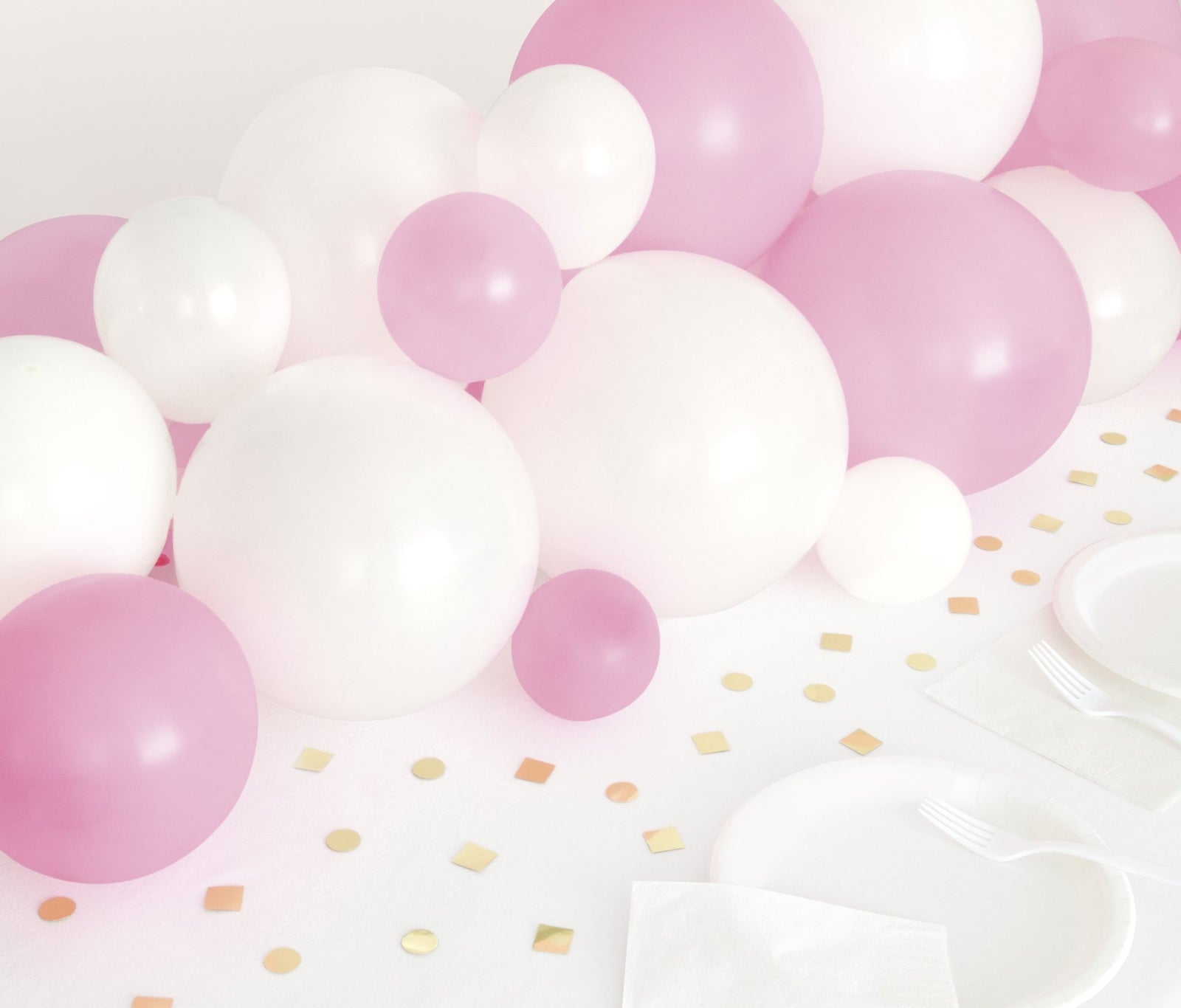 Pink and White Balloon Centerpiece & Confetti - Stesha Party