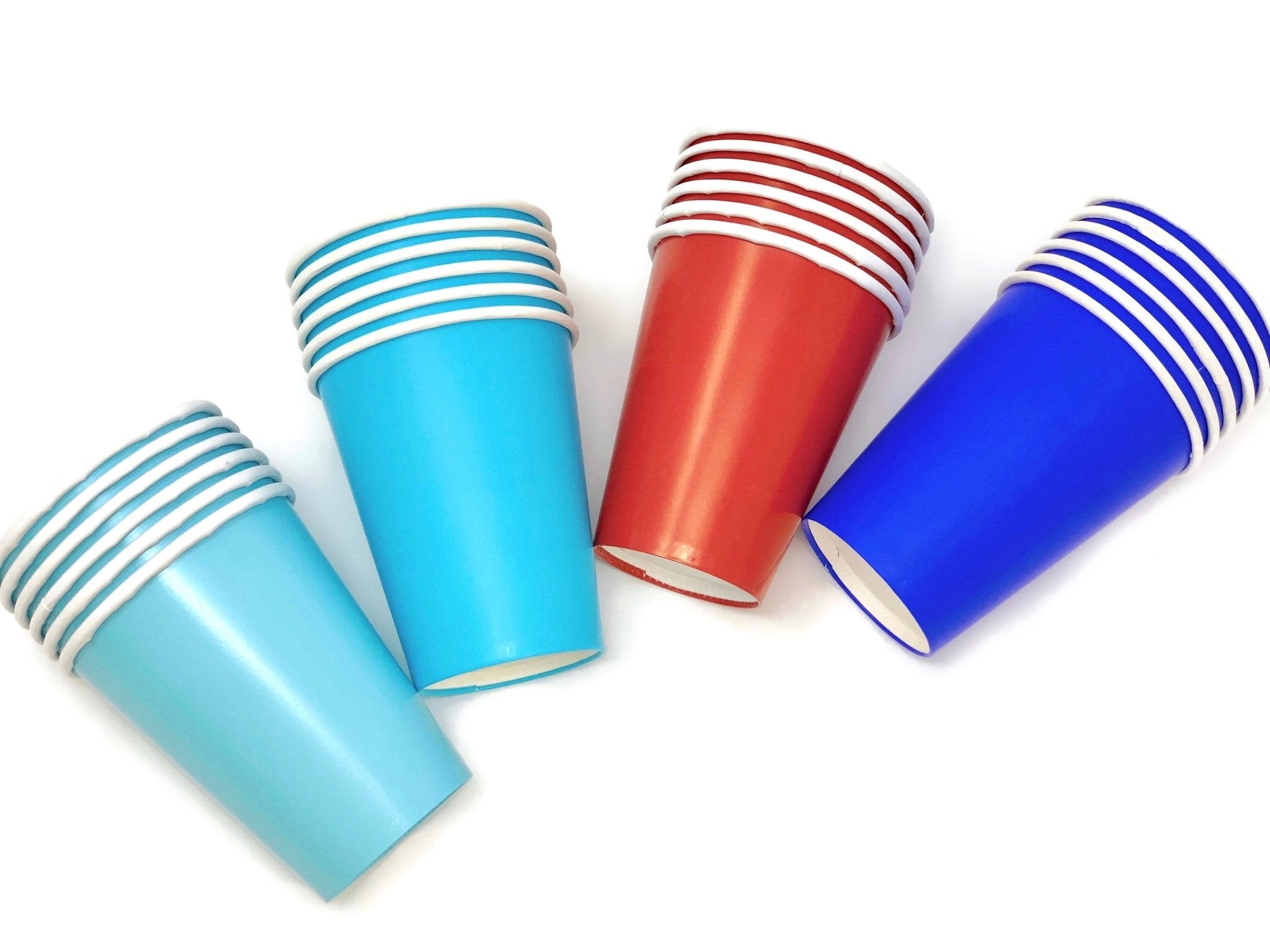 https://www.steshaparty.com/cdn/shop/products/train-party-solid-cups-858273_5000x.jpg?v=1691027746